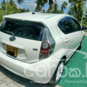 TOYOTA VITZ 2019