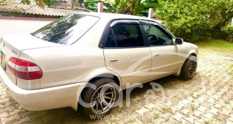 TOYOTA COROLLA 2000