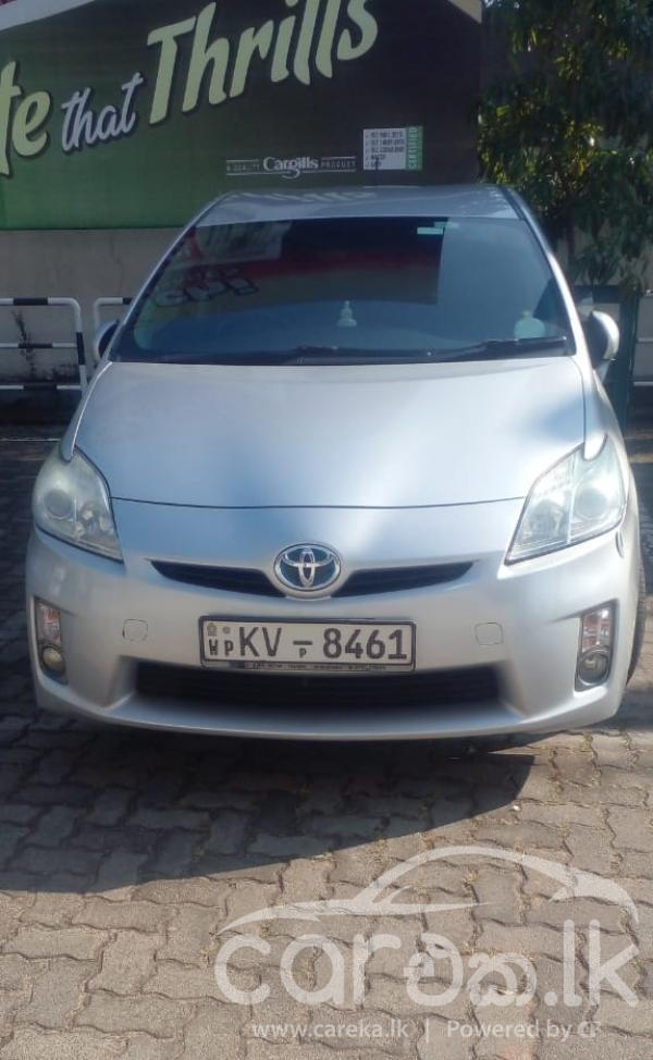 TOYOTA PRIUS 2011