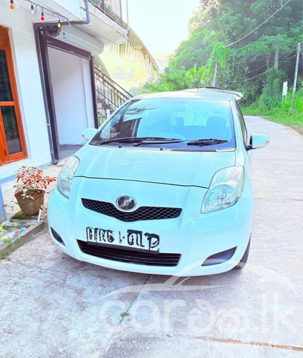 TOYOTA VITZ 2008
