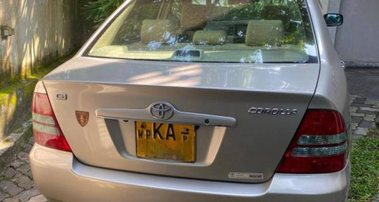 TOYOTA COROLLA 121 2002