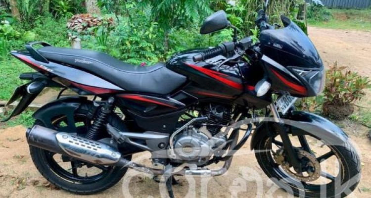 BAJAJ PULSAR 150 2018
