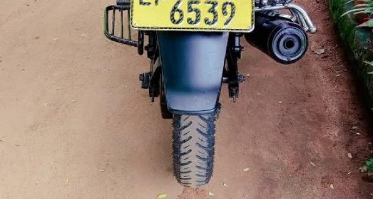 BAJAJ PULSAR 150 2016