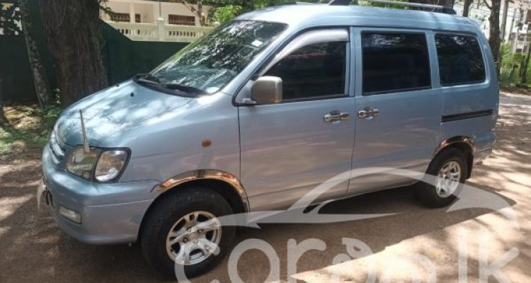 TOYOTA NOAH KR42 2000