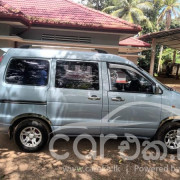 TOYOTA NOAH KR42 2000