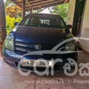 TOYOTA IST 2003