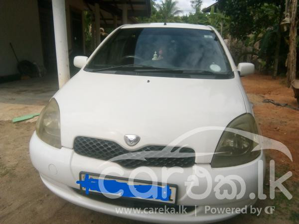 TOYOTA VITZ 2001