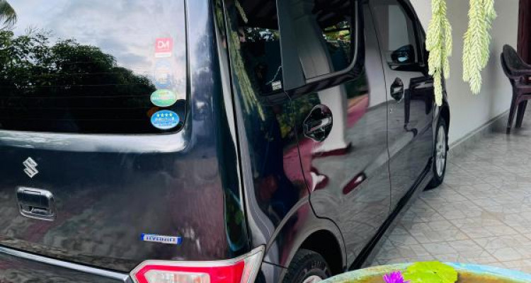 SUZUKI WAGON R FZ 2018