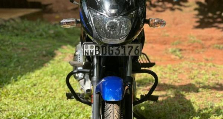 BAJAJ PULSAR 150 2015