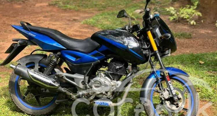 BAJAJ PULSAR 150 2015