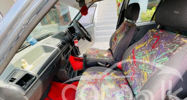 SUZUKI MARUTI 800 2003