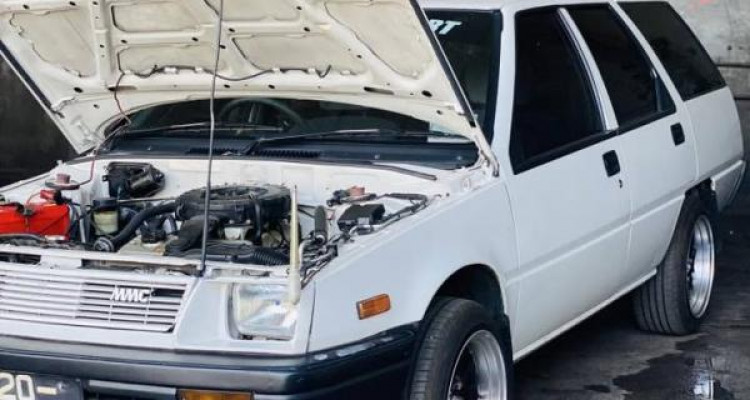 MITSUBISHI LANCER 1987