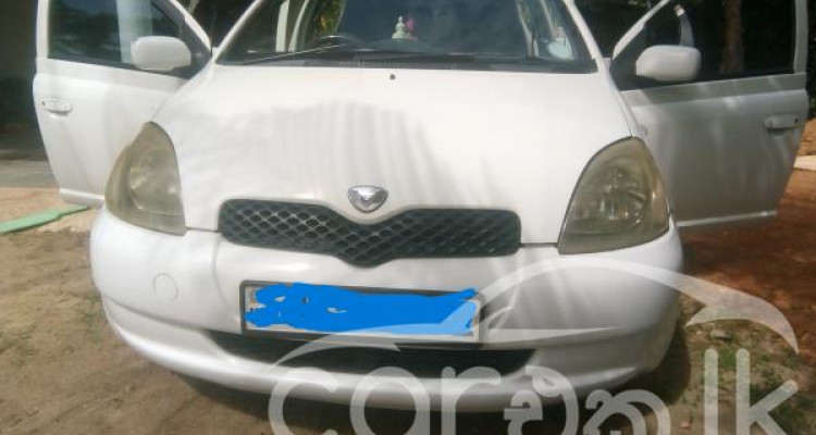 TOYOTA VITZ 2001