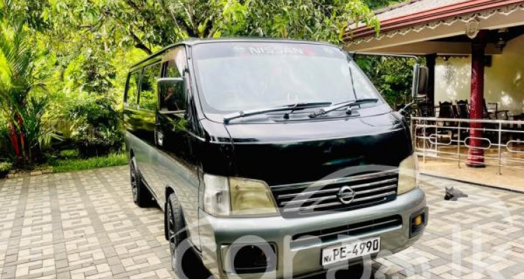 NISSAN CARAVAN E25 2002