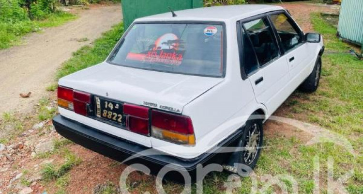 TOYOTA COROLLA AE80 1986