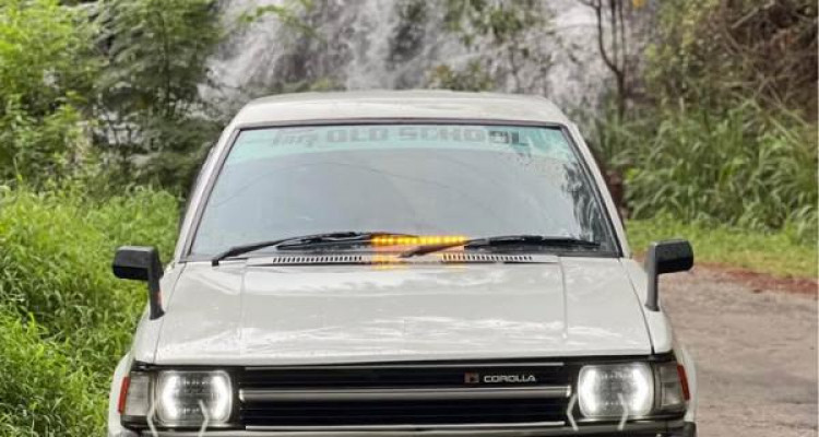 TOYOTA COROLLA DX WAGON 1985
