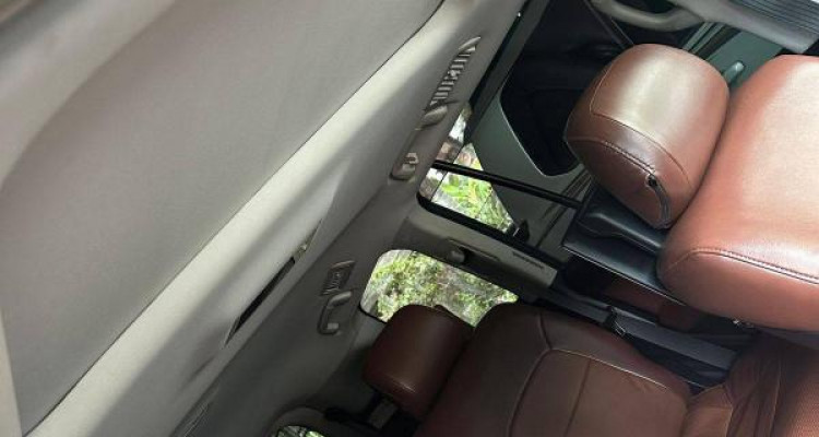 TOYOTA LAND CRUISER V8 2017