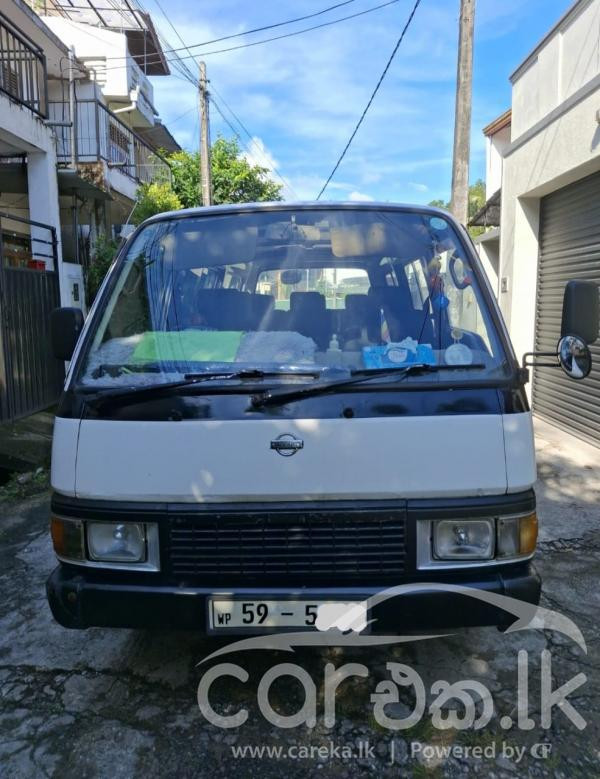 NISSAN CARAVAN 1992