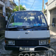 NISSAN CARAVAN 1992