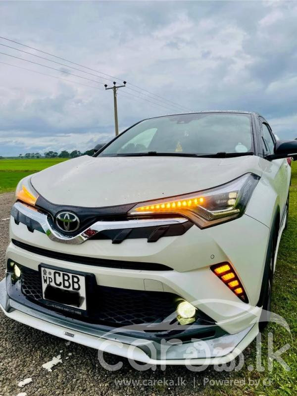 TOYOTA C-HR 2018