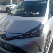 TOYOTA VITZ 2016