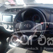 TOYOTA VITZ 2016