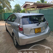 TOYOTA AQUA 2012