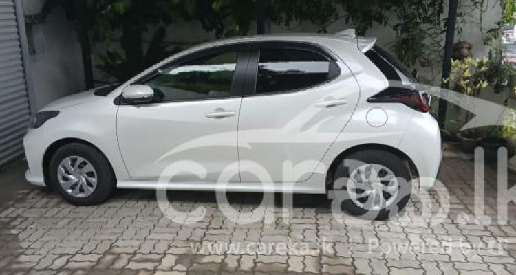 TOYOTA YARIS 2024