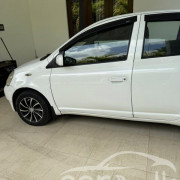 TOYOTA VITZ 1999