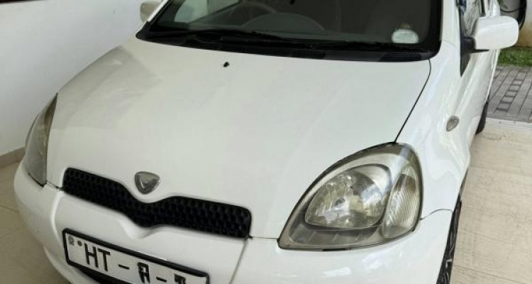 TOYOTA VITZ 1999