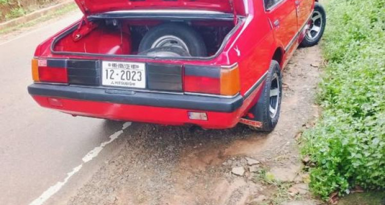 MITSUBISHI LANCER BOX 1980