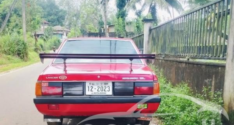 MITSUBISHI LANCER BOX 1980