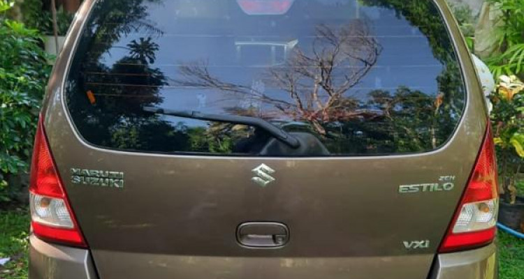 SUZUKI ESTILO 2011