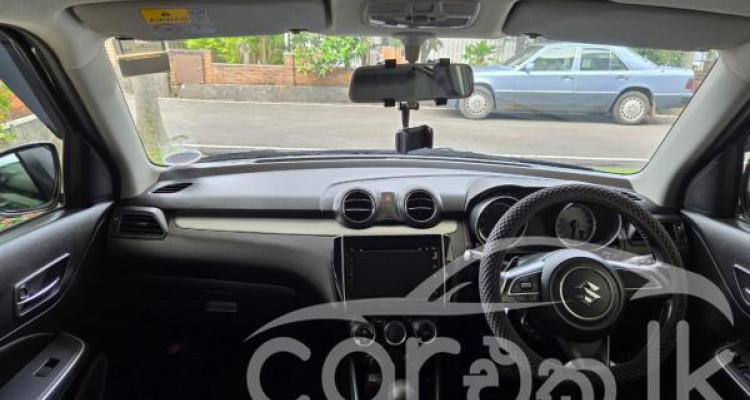 SUZUKI SWIFT RS 2017