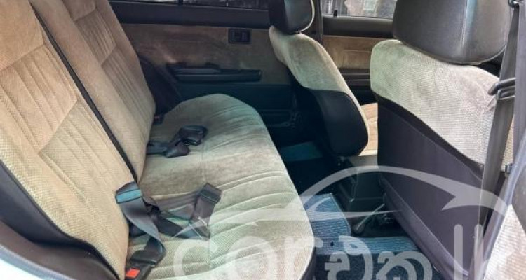 NISSAN TRAD SUNNY 1986