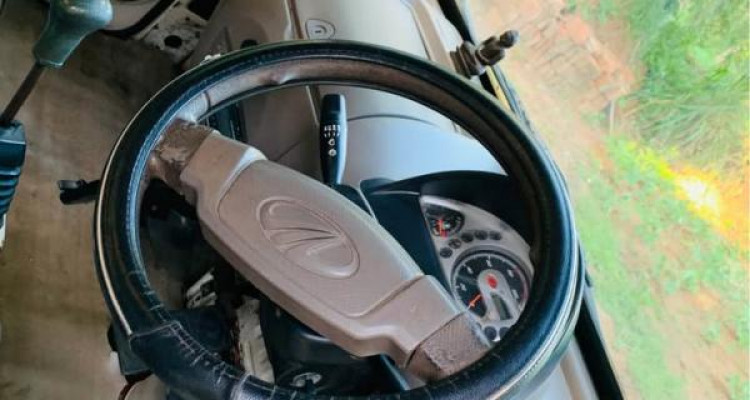 MAHINDRA MAXXIMO 2013