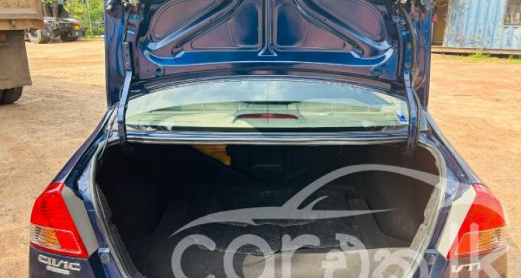 HONDA CIVIC ES5 2003