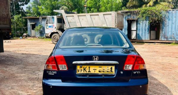 HONDA CIVIC ES5 2003