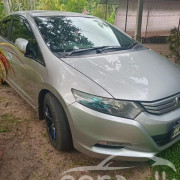 HONDA INSIGHT 2011