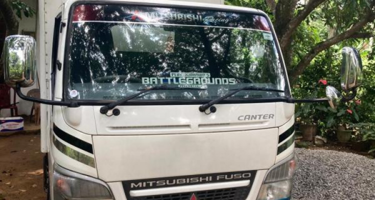 MITSUBISHI CANTER 2014