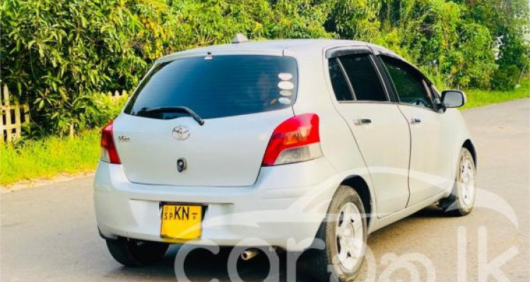TOYOTA VITZ 2008