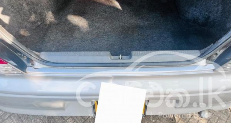 MITSUBISHI LANCER CS2 2001