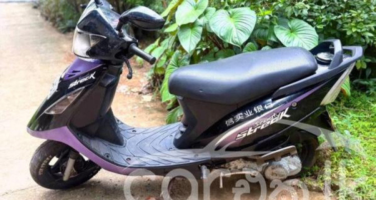 TVS SCOOTY STREAK 2012