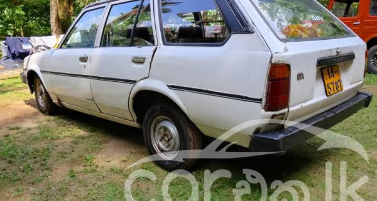 TOYOTA COROLLA DX WAGON 1983