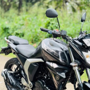 YAMAHA FZ 2017