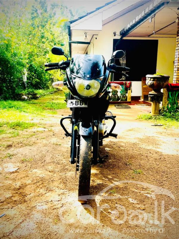 BAJAJ PULSAR 150 2015