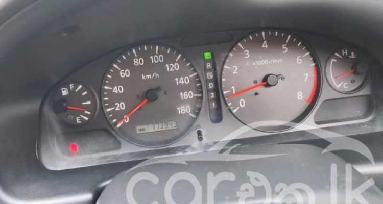 NISSAN SUNNY FB15 2001