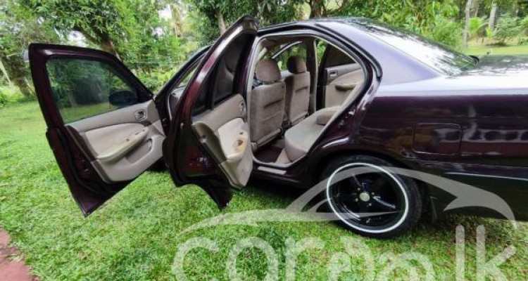 NISSAN SUNNY FB15 2001