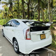 TOYOTA PRIUS 2013