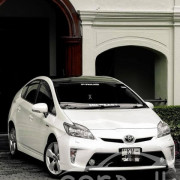 TOYOTA PRIUS 2011